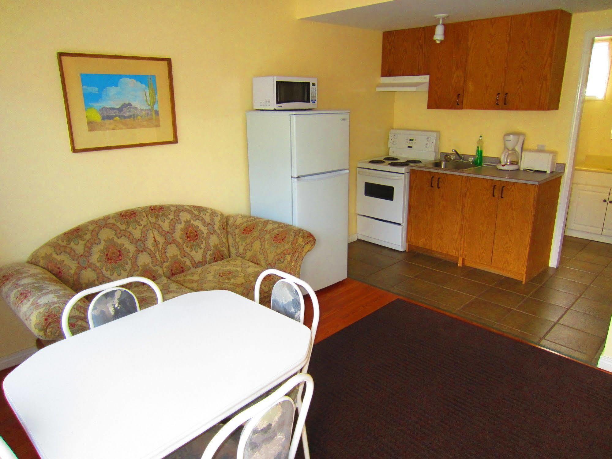 Black Sea Motel Penticton Exteriér fotografie